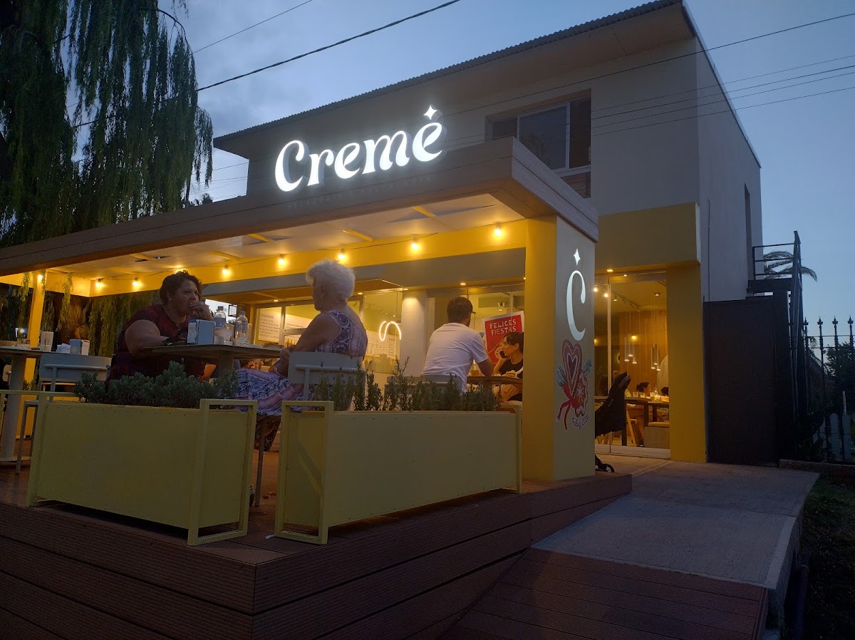 Cremé (Club Cremé)