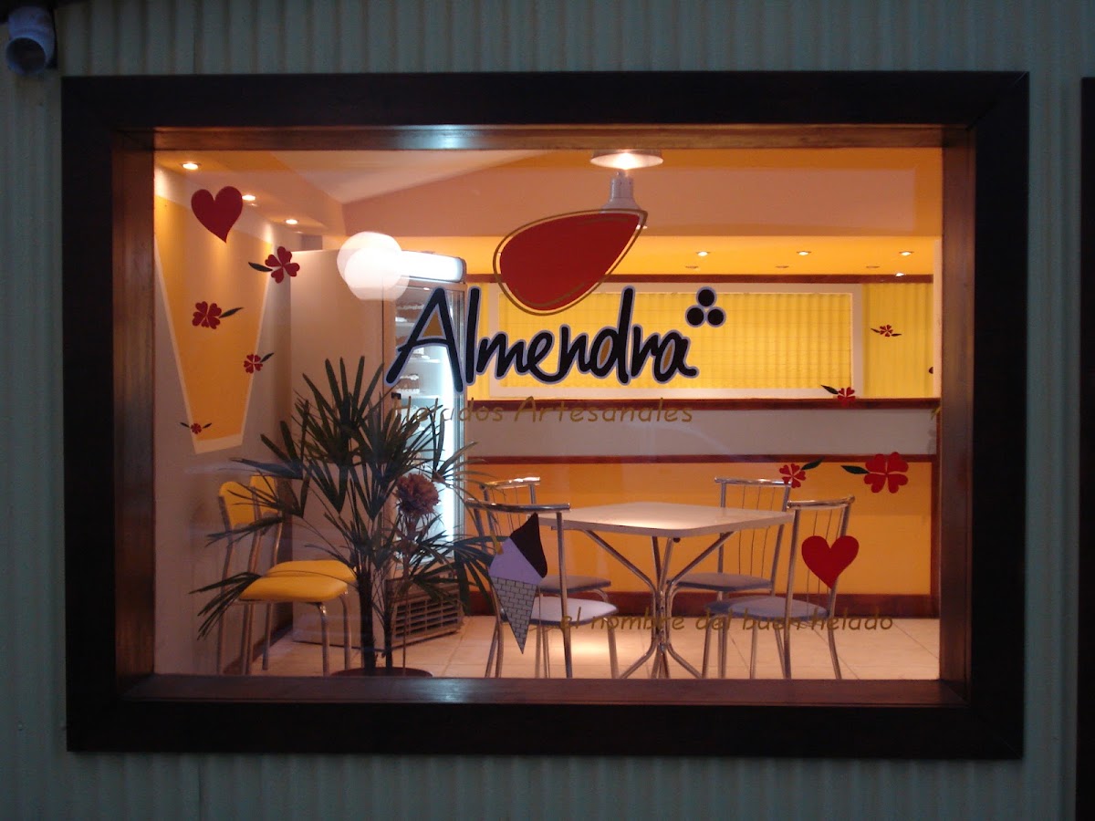 Almendra Helados Artesanales